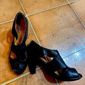 The comfiest heels, with attitude!